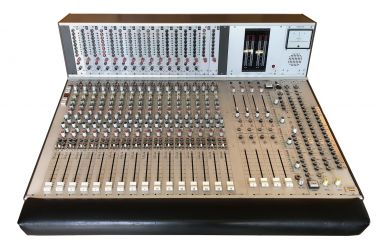 EMT A400  multioutput mixer 16+4/4 